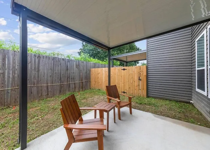 Cajun French House-2 King Beds-near Sports Complex